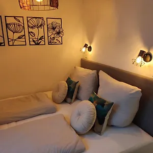  Apartment Ferienwohnung Enzian - Naehe Kapellplatz - Oeffentlicher Parkplatz - Aufzug